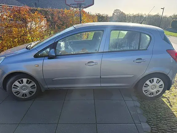 Opel Corsa 2007 photo 2