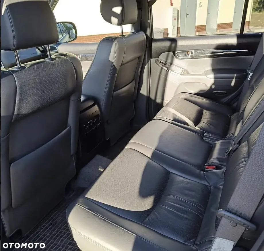 Toyota Land Cruiser 2009 photo 4