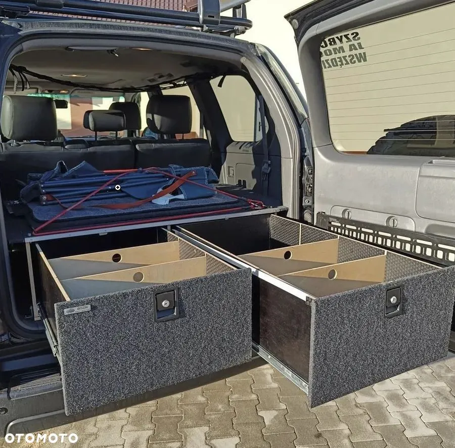 Toyota Land Cruiser 2009 photo 2