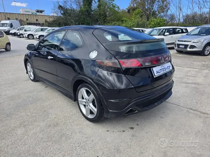 Honda Civic 2010 photo 4