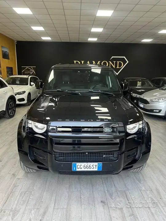 Land Rover Defender 2022 photo 2