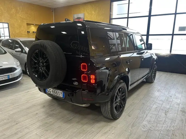 Land Rover Defender 2022 photo 4