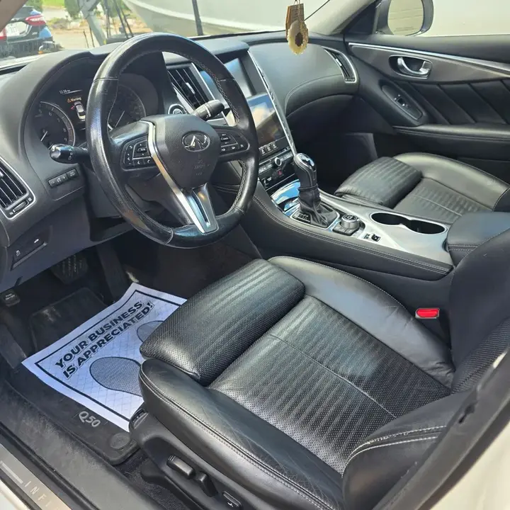 Infiniti Q50 2018 photo 5