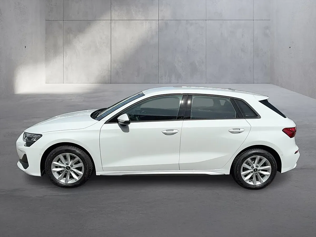 Audi A3 Sportback 30 Tfsi 2026 photo 2