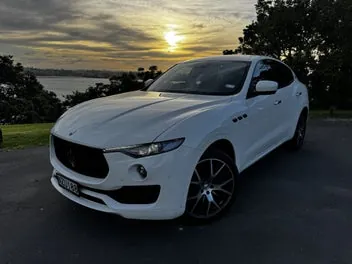 Maserati Levante 2022 photo 2
