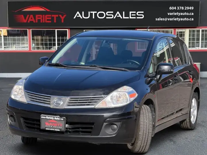 Nissan Versa 2009 photo 2