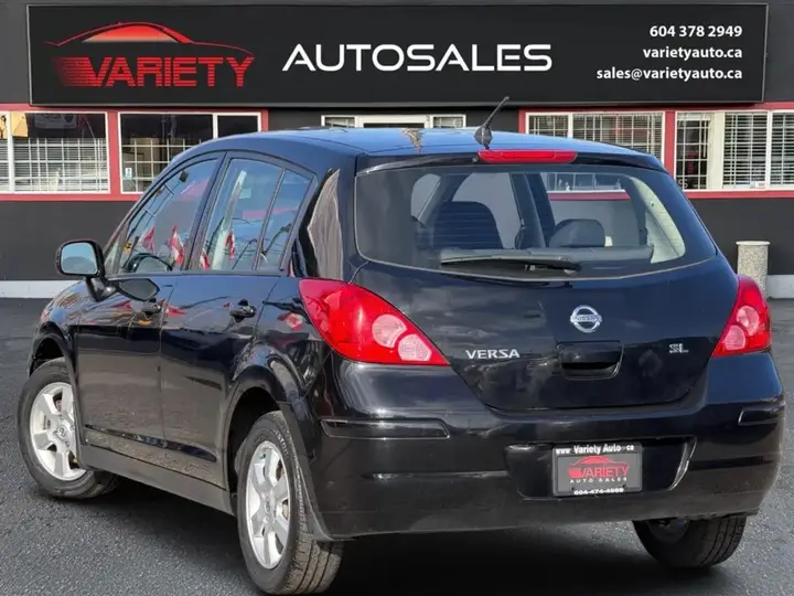 Nissan Versa 2009 photo 3