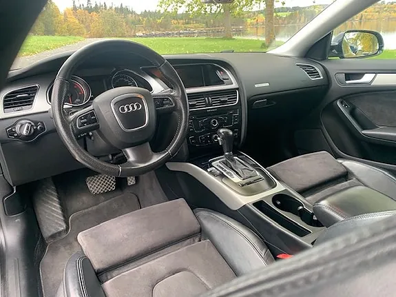 Audi A5 2011 photo 5