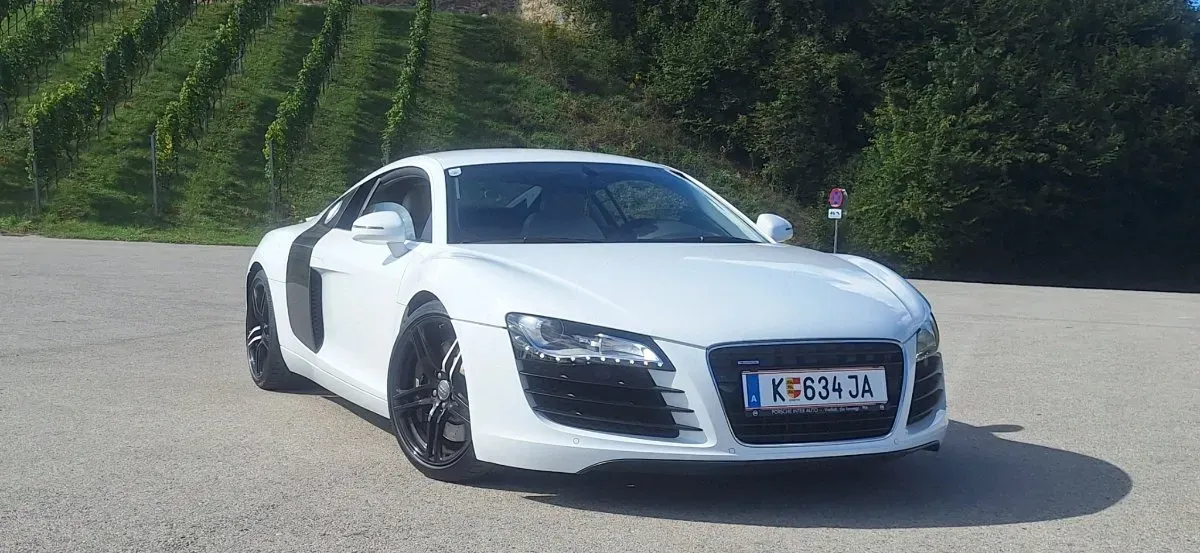 Audi R8 2008 photo 3