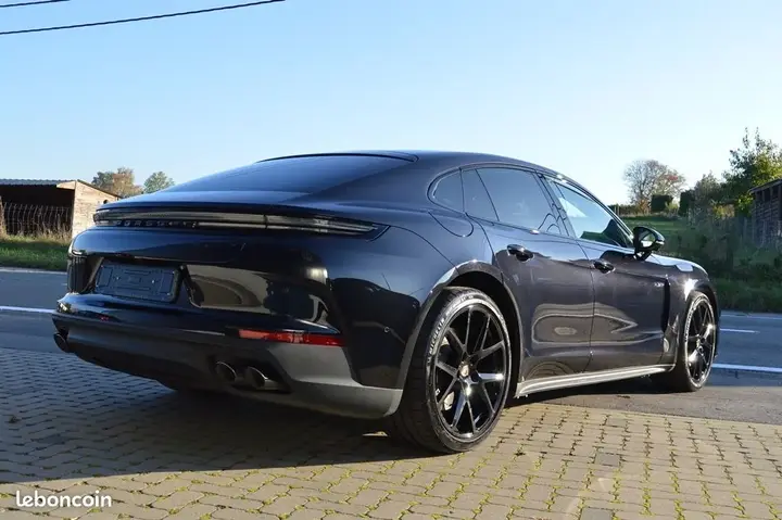 Porsche Panamera 2024 photo 2