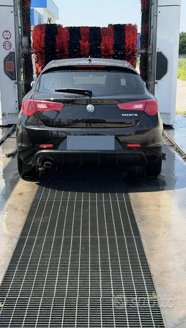 Alfa Romeo Giulietta 2017 photo 3