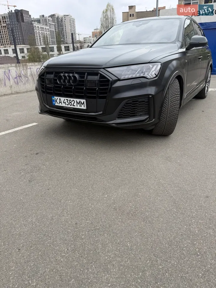 Audi Q7 2020 photo 4