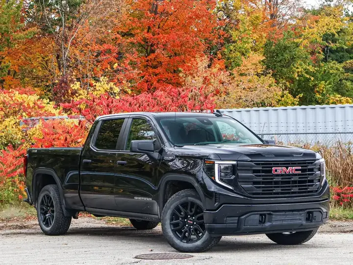 GMC Sierra 1500 2024 photo 2