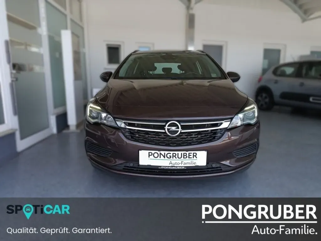 Opel Astra 2018 photo 2
