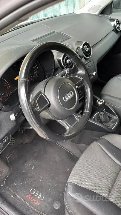 Audi A1 2012 photo 3