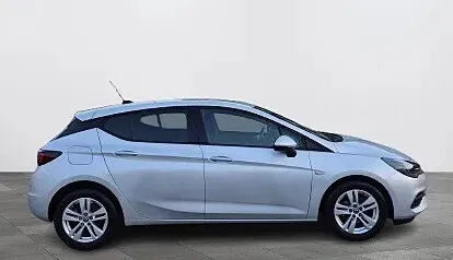 Opel Astra 2020 photo 3
