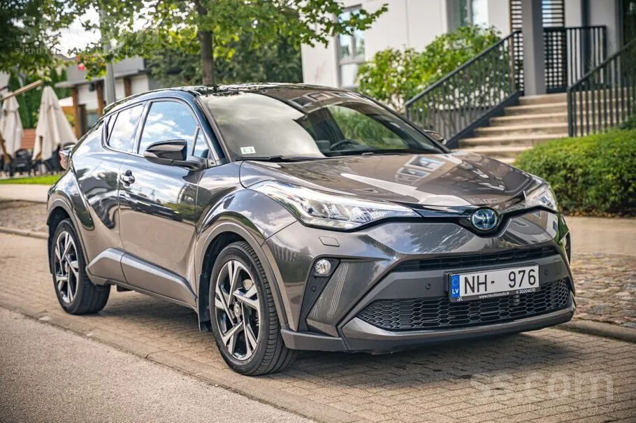 Toyota C-Hr 2022 photo 3