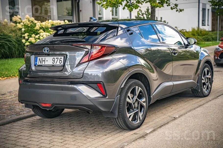 Toyota C-Hr 2022 photo 4