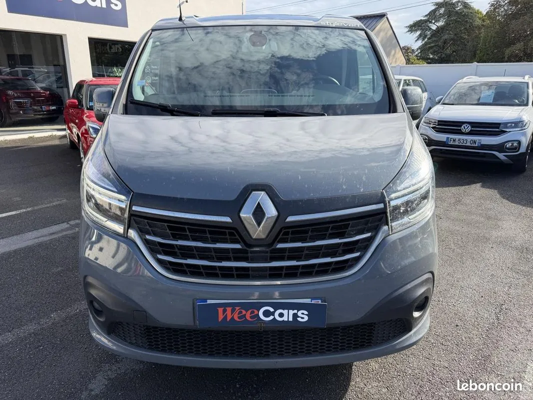 Renault Trafic 2021 photo 3