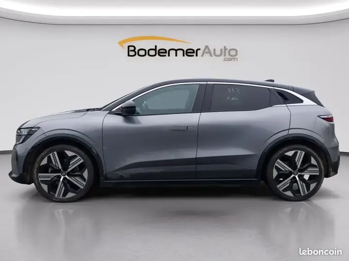 Renault Megane 2022 photo 2