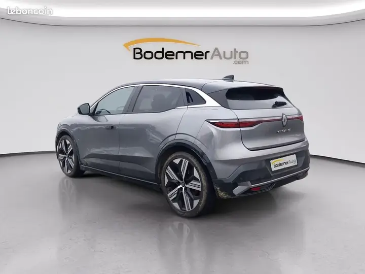 Renault Megane 2022 photo 3