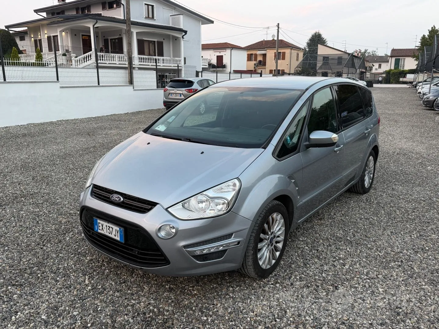 Ford S-Max