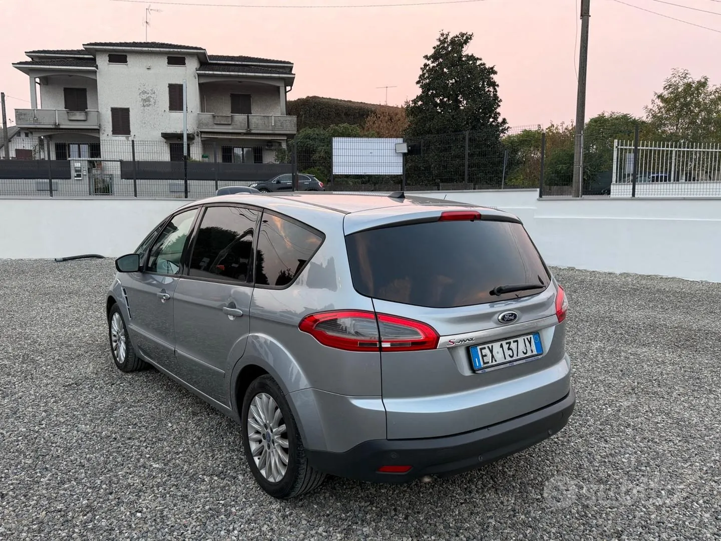 Ford S-Max 2014 photo 3