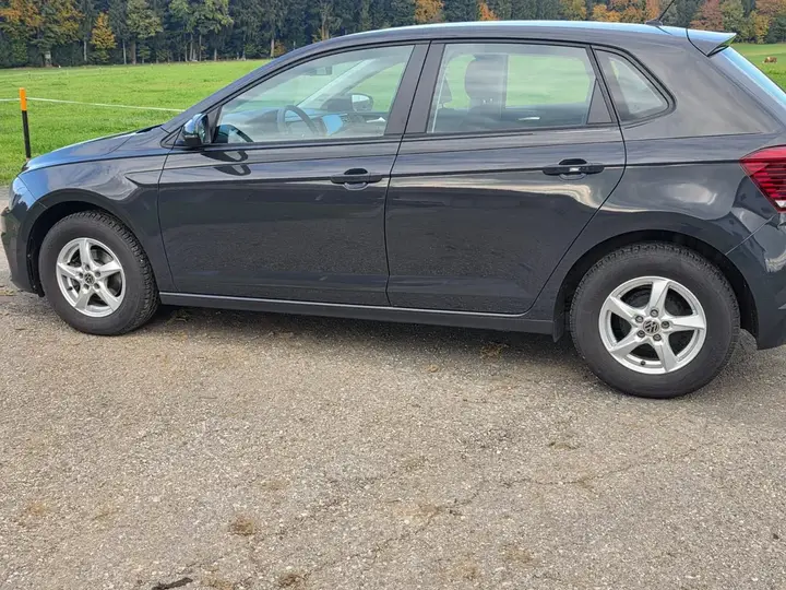Volkswagen Polo 2018 photo 2