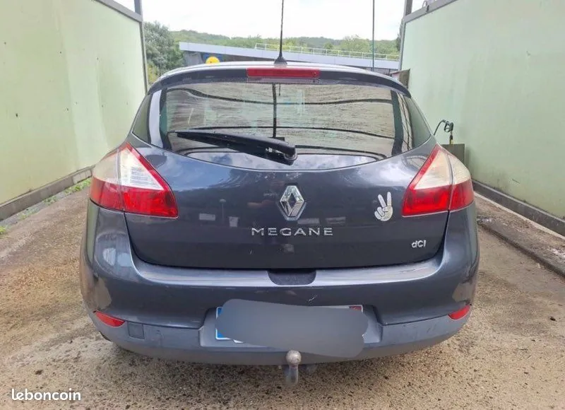 Renault Megane 2011 photo 3