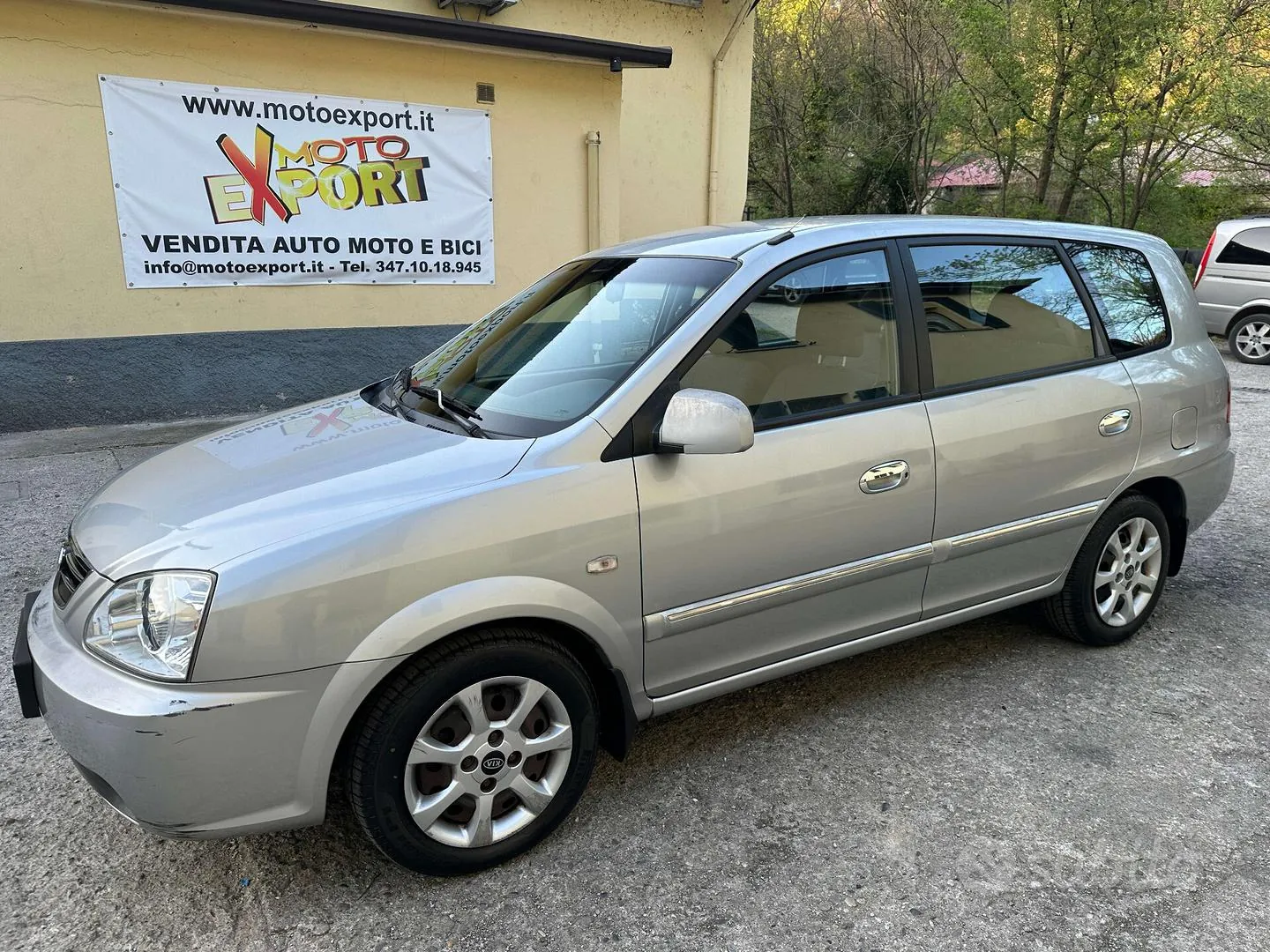 Kia Carens