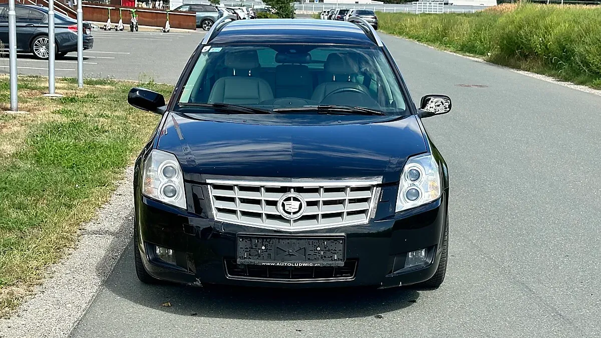 Cadillac Bls 2009 photo 2