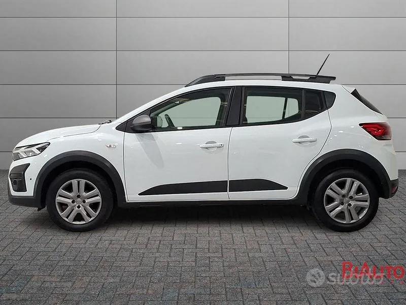 Dacia Sandero Stepway 2023 photo 2