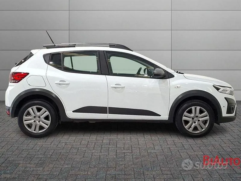 Dacia Sandero Stepway 2023 photo 3
