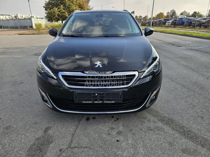 Peugeot 308 2017 photo 2