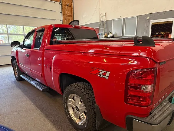 Chevrolet Silverado 2500 2010 photo 3