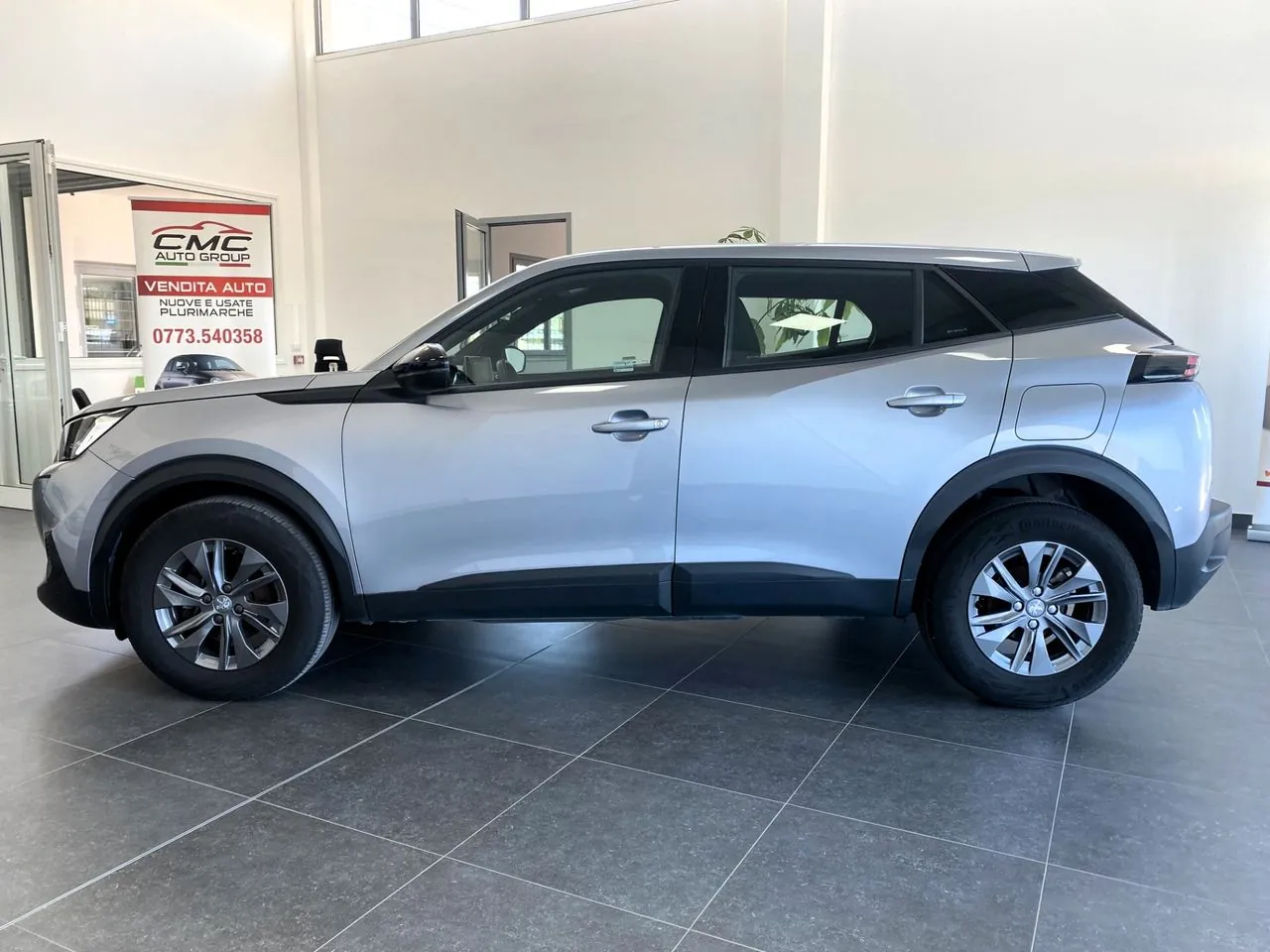 Peugeot 2008 2023 photo 3