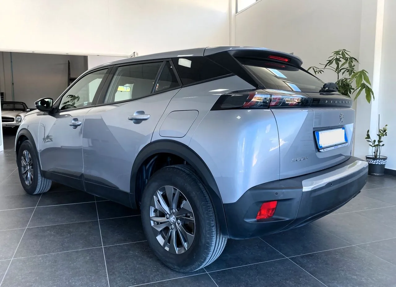 Peugeot 2008 2023 photo 4