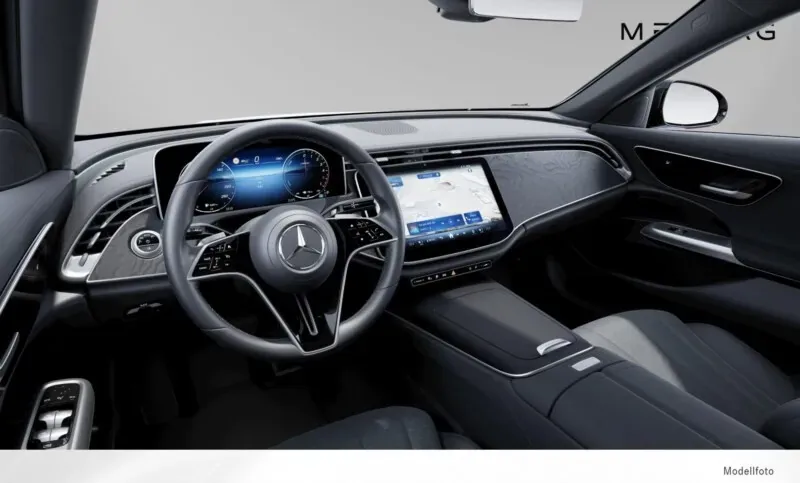 Mercedes-Benz E-Class 2024 photo 3