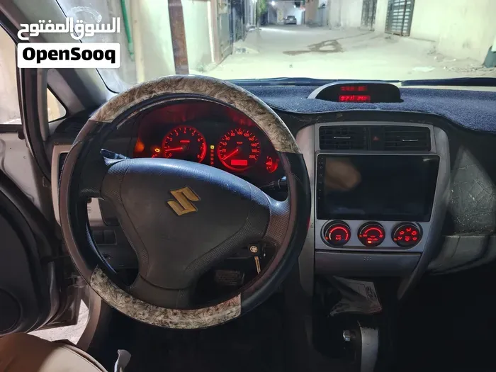 Suzuki Liana 2005 photo 4