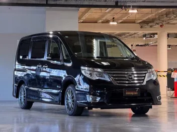 Nissan Serena 2015 photo 2