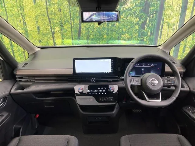 Nissan Serena 2026 photo 2