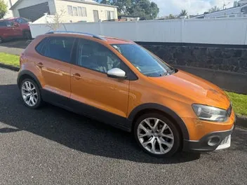 Volkswagen Cross Polo 2017 photo 4