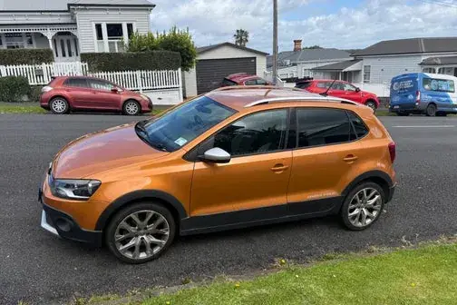 Volkswagen Cross Polo