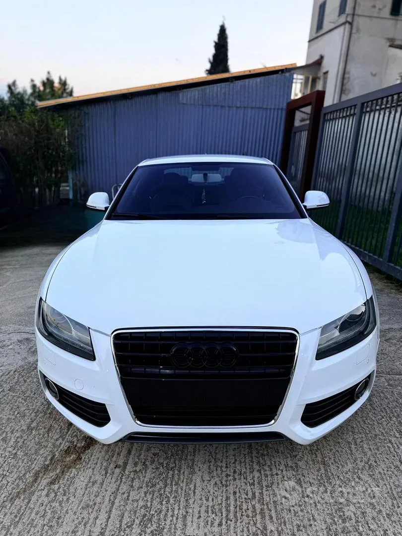 Audi A5 2009 photo 4