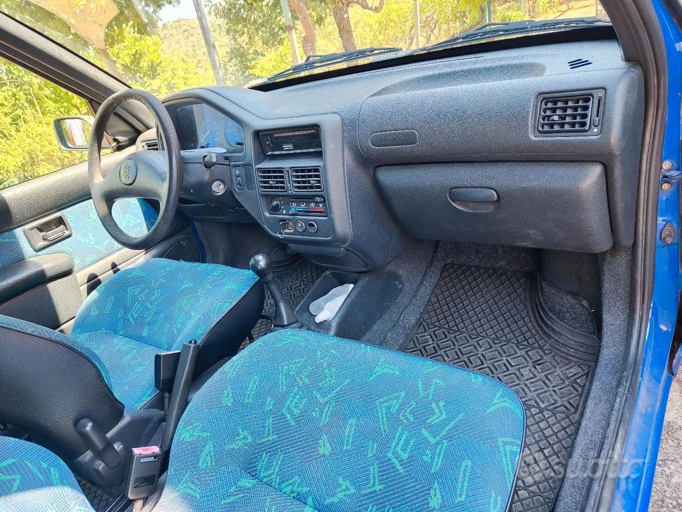 Peugeot 106 1997 photo 4