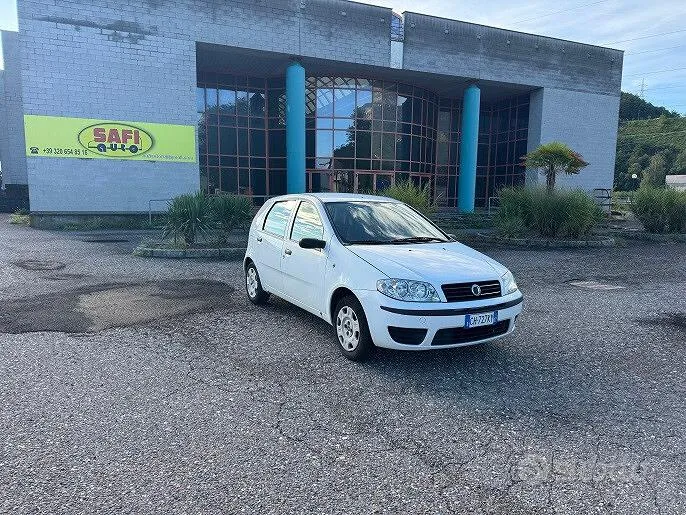 Fiat Punto 2004 photo 3