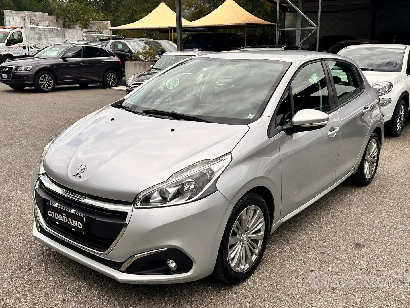 Peugeot 208 2018 photo 3