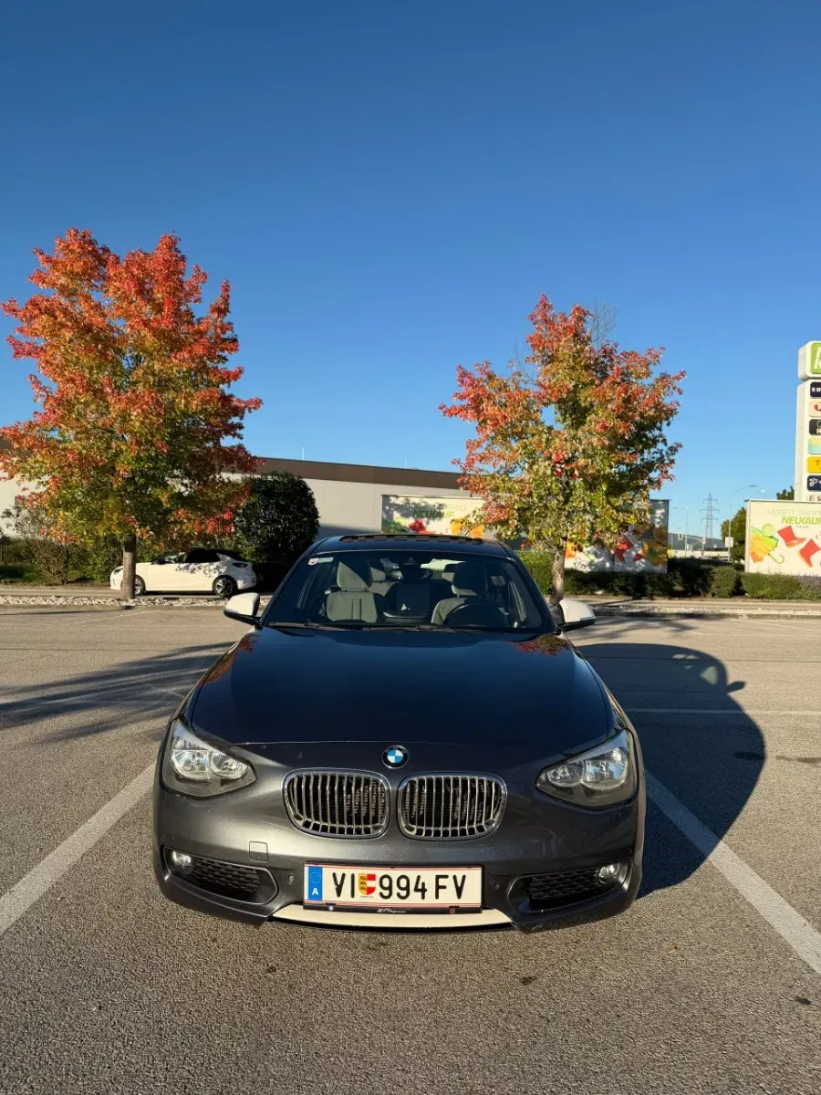 BMW 1 Series 2012 photo 2