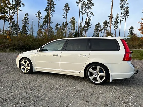 Volvo V70 2010 photo 4