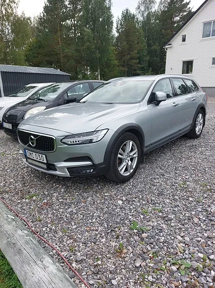 Volvo V90 Cross Country 2019 photo 2